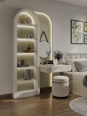 Bàn trang điểm kết hợp kệ decor bo cong tinh tế trong căn hộ 28m2